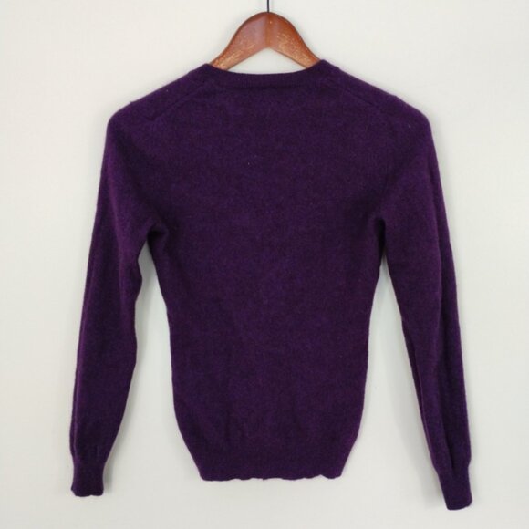 Lord &Taylor Sweater Small Purple 100% Cashmere Long Sleeve V-Neck Pullover - Picture 6 of 6